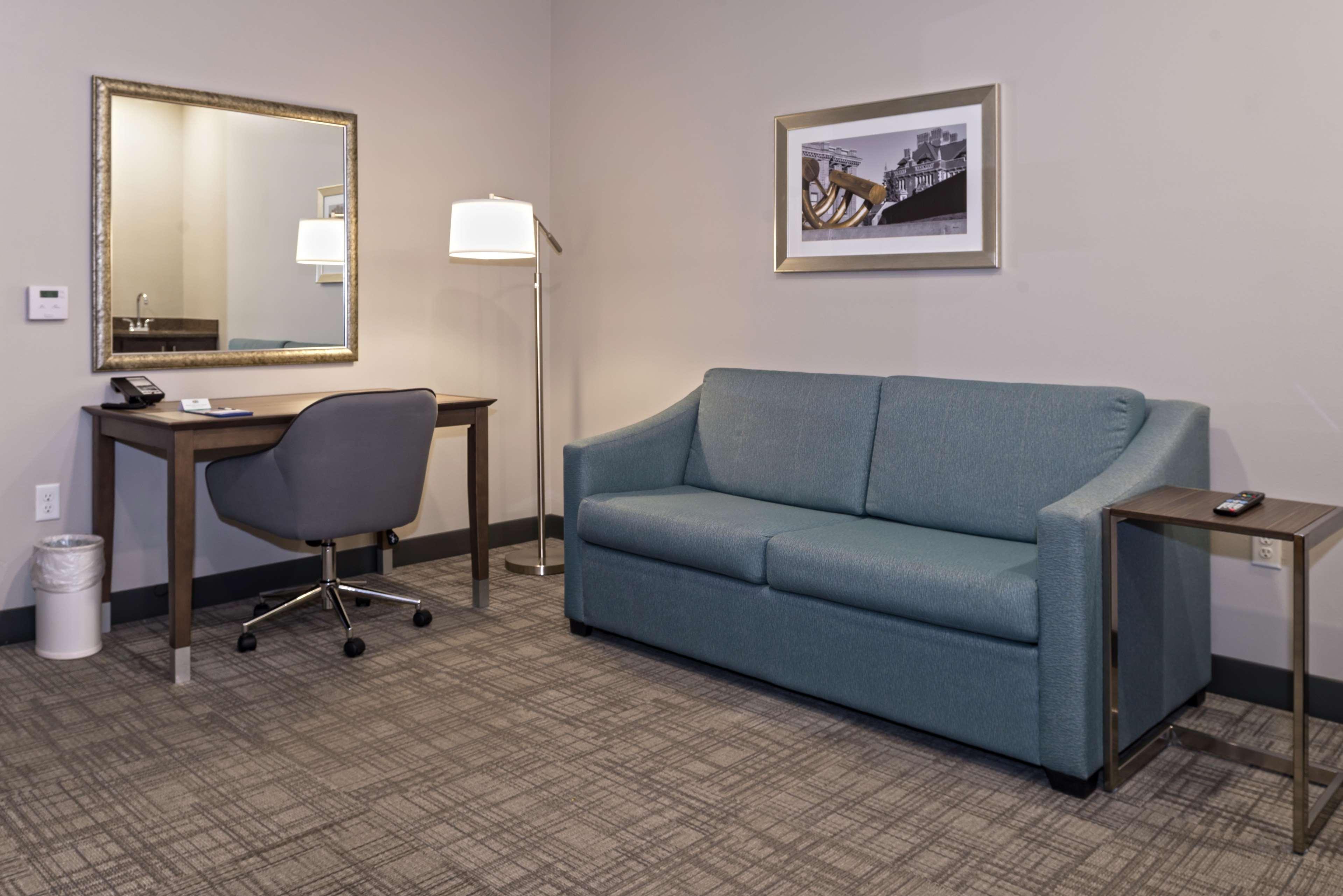 Hampton Inn And Suites Minneapolis University Area, Mn Hotel 3*